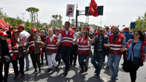 Başkan Akpolat 1 Mayıs'ı İşçilerle Kutladı!