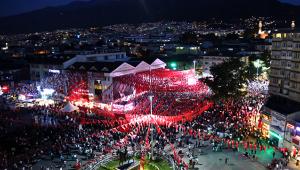 Bursa darbeye karşı tek yürek