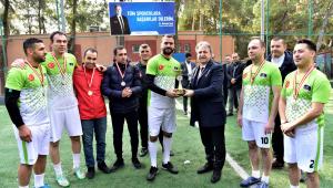 Bornova Belediyesi'nden birimler arası futbol turnuvası