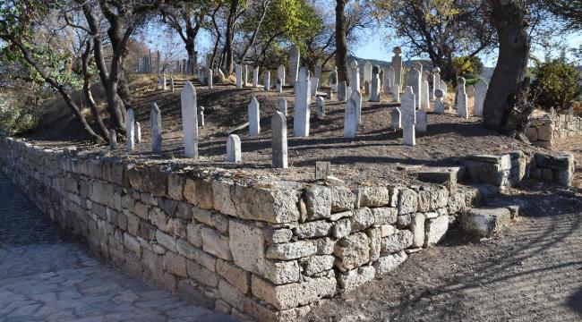 FOÇA BELEDİYESİ TARİHİ DEĞERLERİ KORUYOR