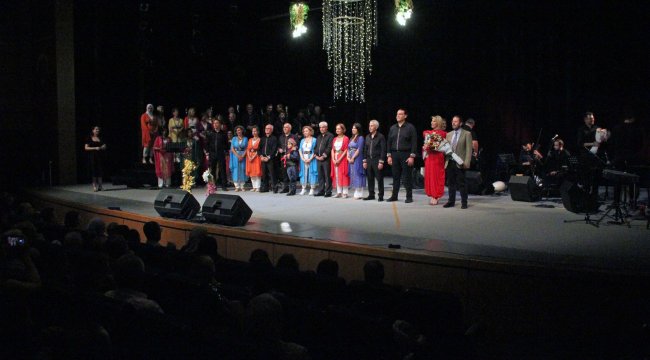 MMO Türk Halk Müziği Korosunun düzenlediği "Yaz Konseri" büyüledi