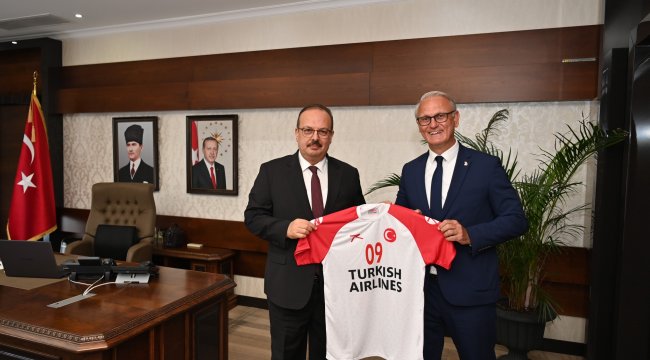 THF Başkanı Kılıç Aydın'da: "Hentbolu Türkiye'de geliştirmeye devam edeceğiz"