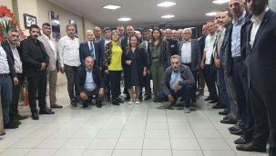 İYİ Parti Erzurum İl Yönetimi Birlik ve Beraberlik Yemeğinde Buluştu