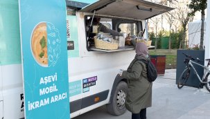 Beşiktaş Belediyesi'nden sıcak çorba ikramı