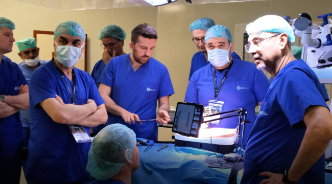 Omurga cerrahisinin kalbi İstanbul’da attı…