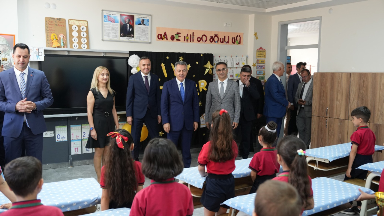 Öğrencilerin Karne Heyecanı