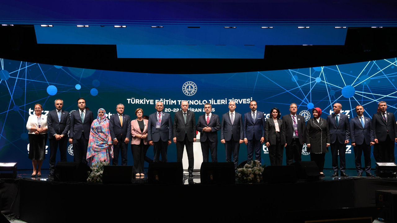 Eğitimde Yapay Zekâ Vizyonunu Ele Alan TETZ, Cumhurbaşkanı Erdoğan’ın Katılımıyla Başladı