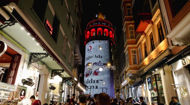 Kızılay’ın 157. Kuruluş Yıldönümünde Simgesel Yapılar Kırmızıya Büründü