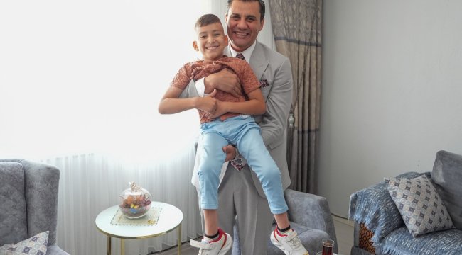 Manisa Büyükşehir Belediye Başkanı Ferdi Zeyrek Hayatını Kaybetti