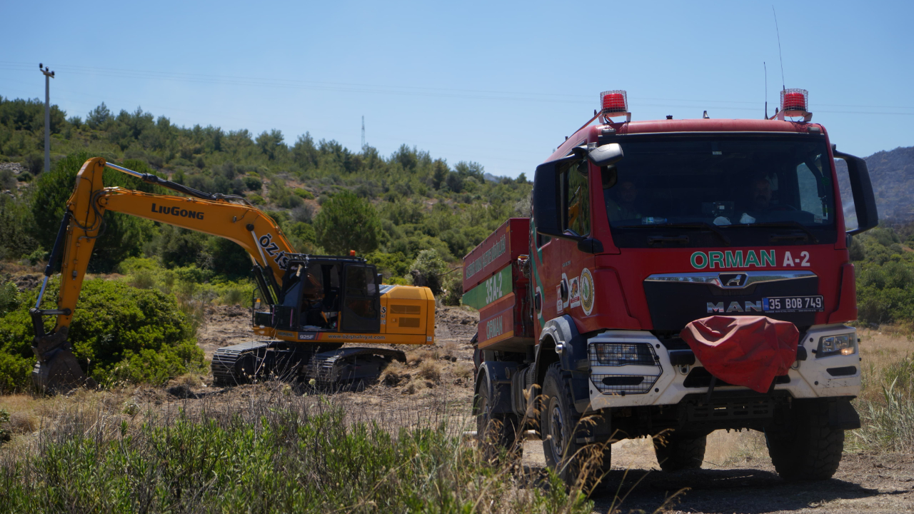 Çeşme’de yangın büyük ölçüde kontrol altına alındı