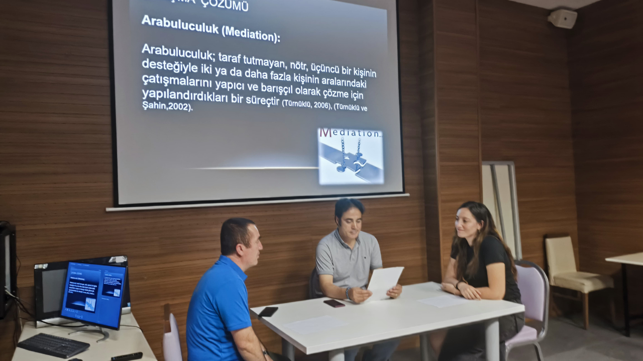 İletişim, Çatışma ve Stres Yönetimi Kursu Düzenlendi