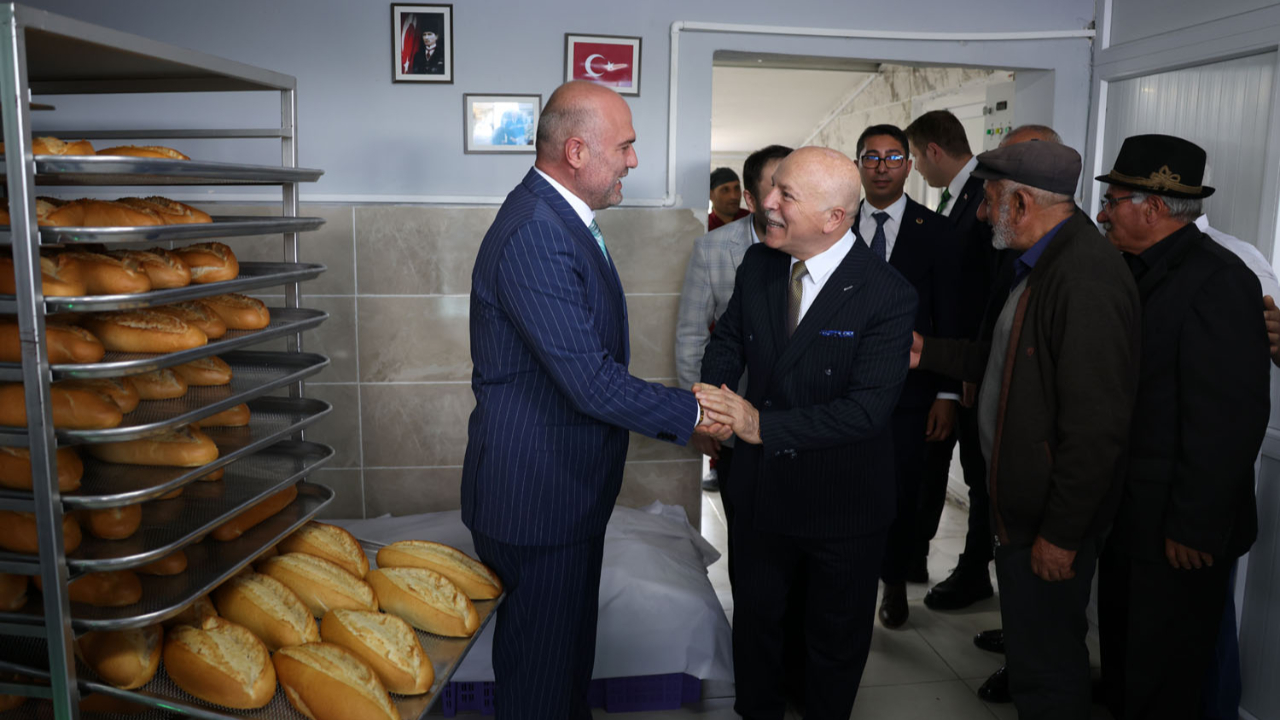 Büyükşehir Belediyesi Ardahan’ın Damal ilçesinde Halk Ekmek Fırını açtı