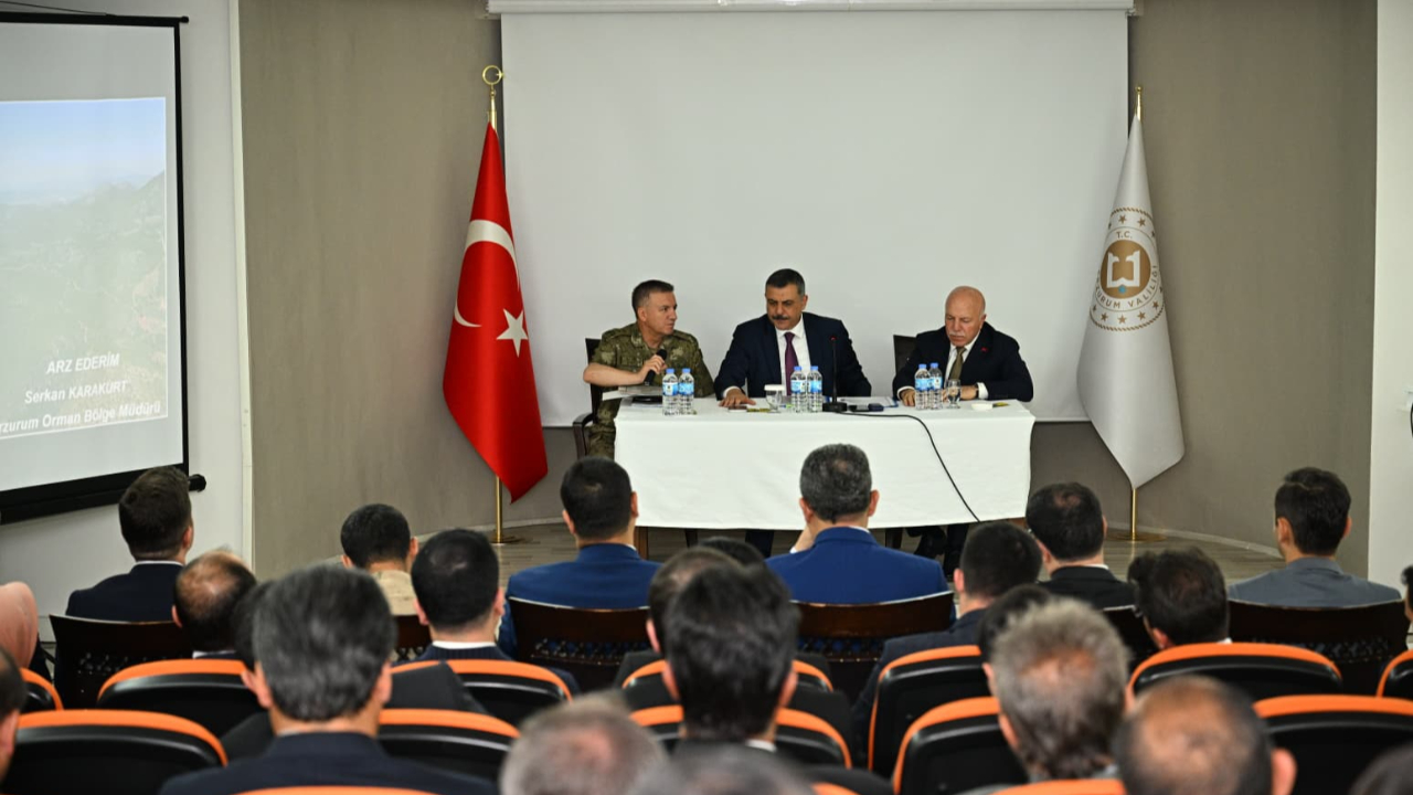 Erzurum’da “Sokak Hayvanlarına Yönelik Tedbirler” toplantısı gerçekleştirildi