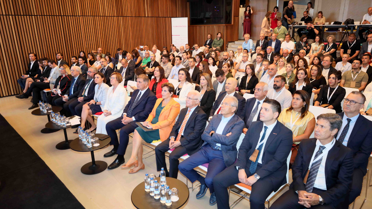 İkiz Dönüşümde Yeni Ufuklar Projesi kapsamında İzmir etkinliği düzenlendi