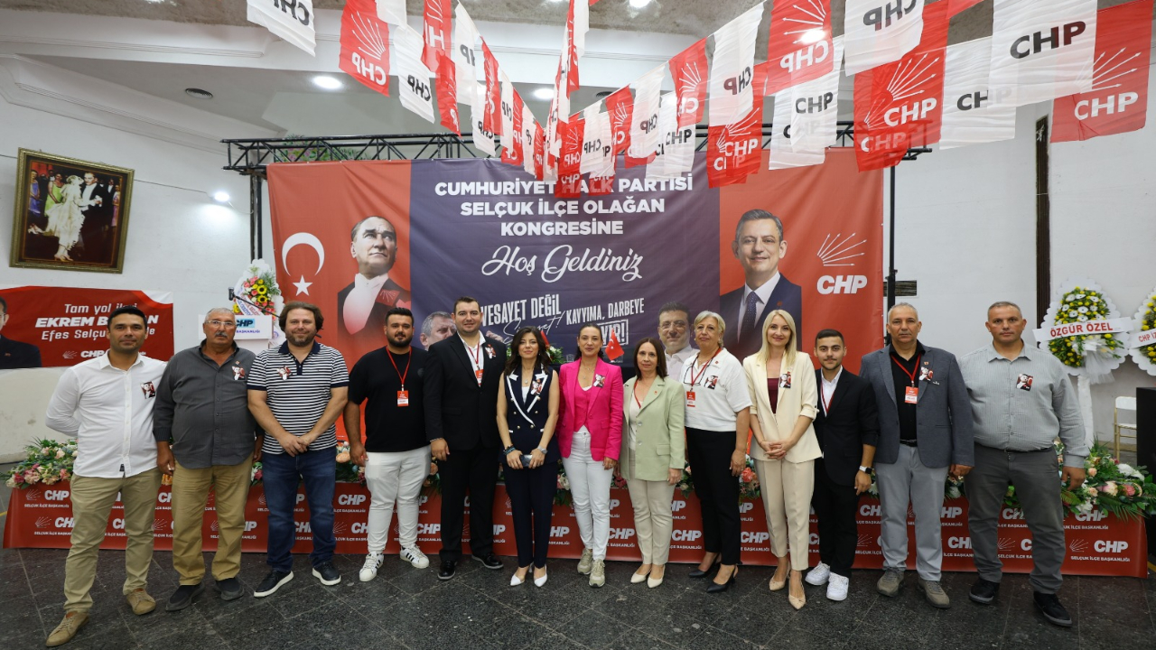 CHP İlçe Kongresinde İpek Onbaşıoğlu Güven Tazeledi