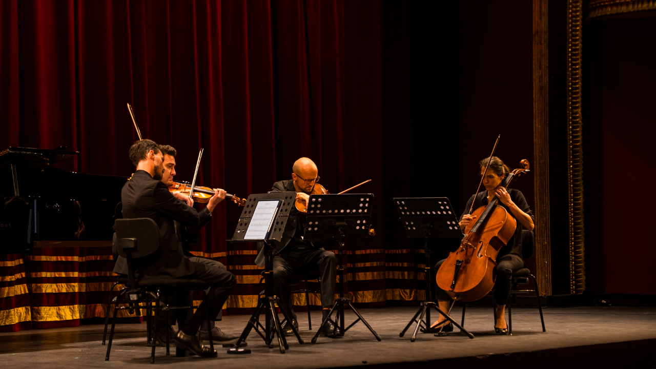 İstanbul Sanatla Işıldıyor