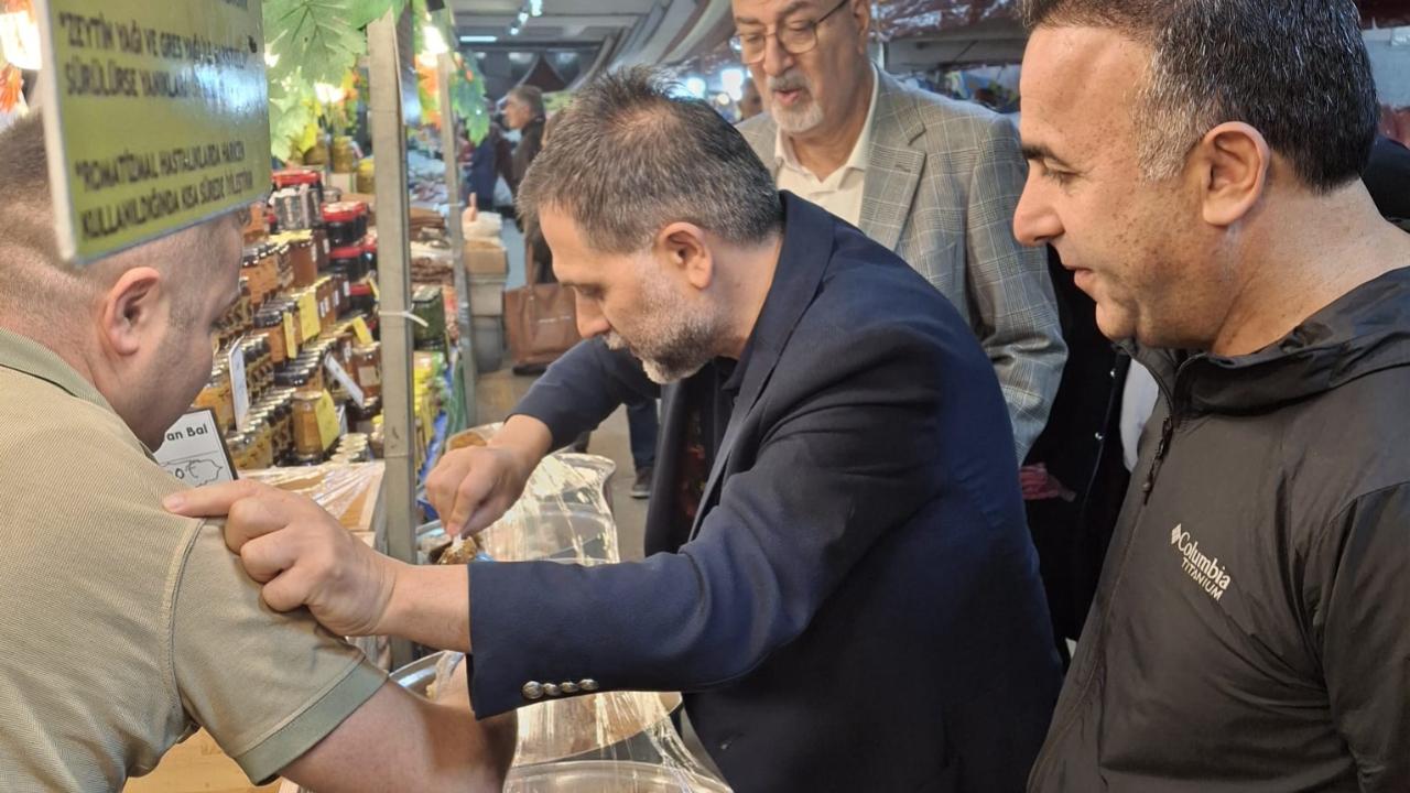 Başkan Uçar İzmir'de Düzenlenen 'Erzurum Günleri'ne Katıldı