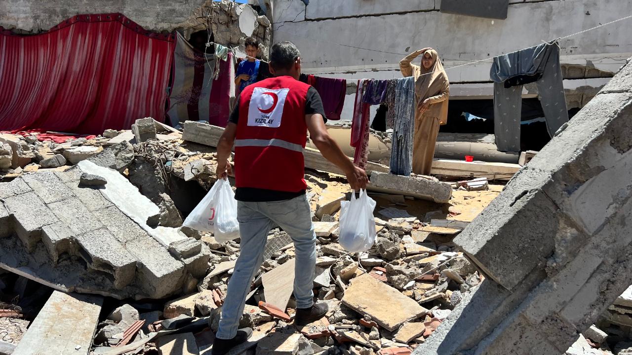 Kızılay’dan Gazze’deki Çatışmaların İkinci Yılında Çağrı