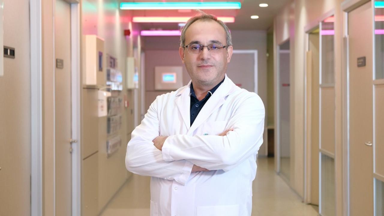 Bel ağrısı bel kaymasının belirtisi olabilir!