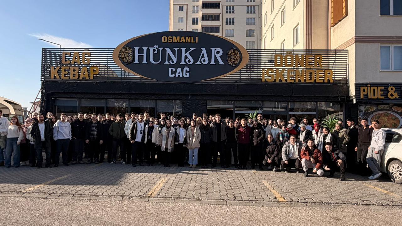 Hünkar’da Lezzetten Öte Bir Huzur: Erzurum’un Anadolu Ruhunu Yaşatan Mekân