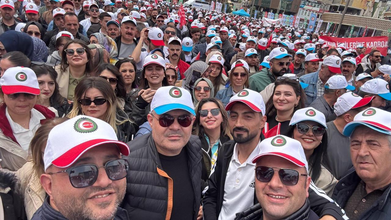 HAK-İŞ Teşkilatlanma Koordinatörü Erol Aksakal: “Emekçinin Sırtından Çözüm Olmaz“