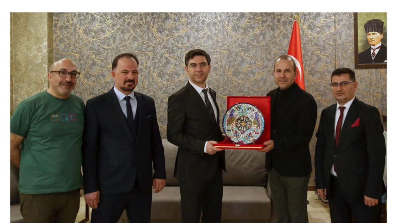 Başhekim Fakirullahoğlu’na Anlamlı Ziyaret: “İletişim, Sağlık Hizmetinin Ayrılmaz Parçası“