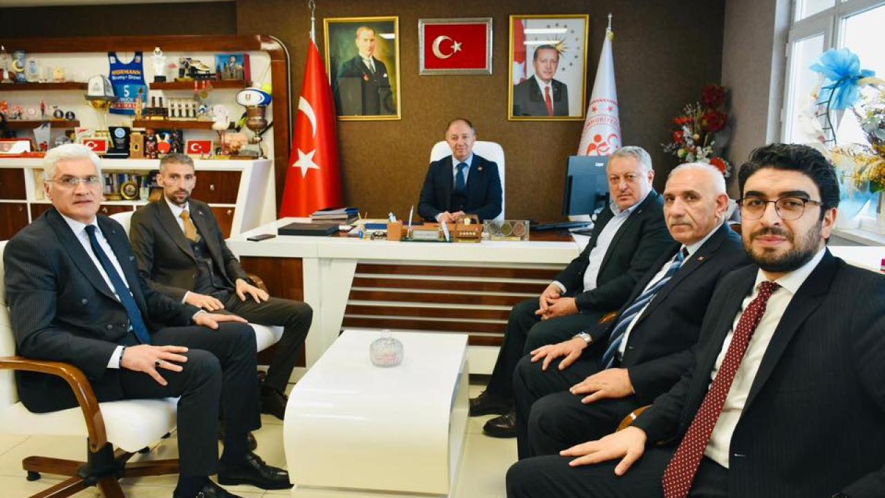 Sağlık Çalışanları İçin Ortak Akıl: Sağlık-Sen Sahada