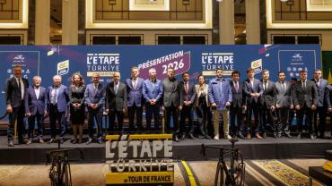 İstanbul iki kıtayı birleştiren parkurda uluslararası bisiklet deneyimine üçüncü kez ev sahipliği yapacak