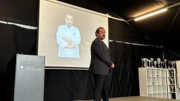 Şef Mehmet Yalçınkaya öğrencilerle buluştu:  ‘Ateşten geçmeden şef olunmaz’