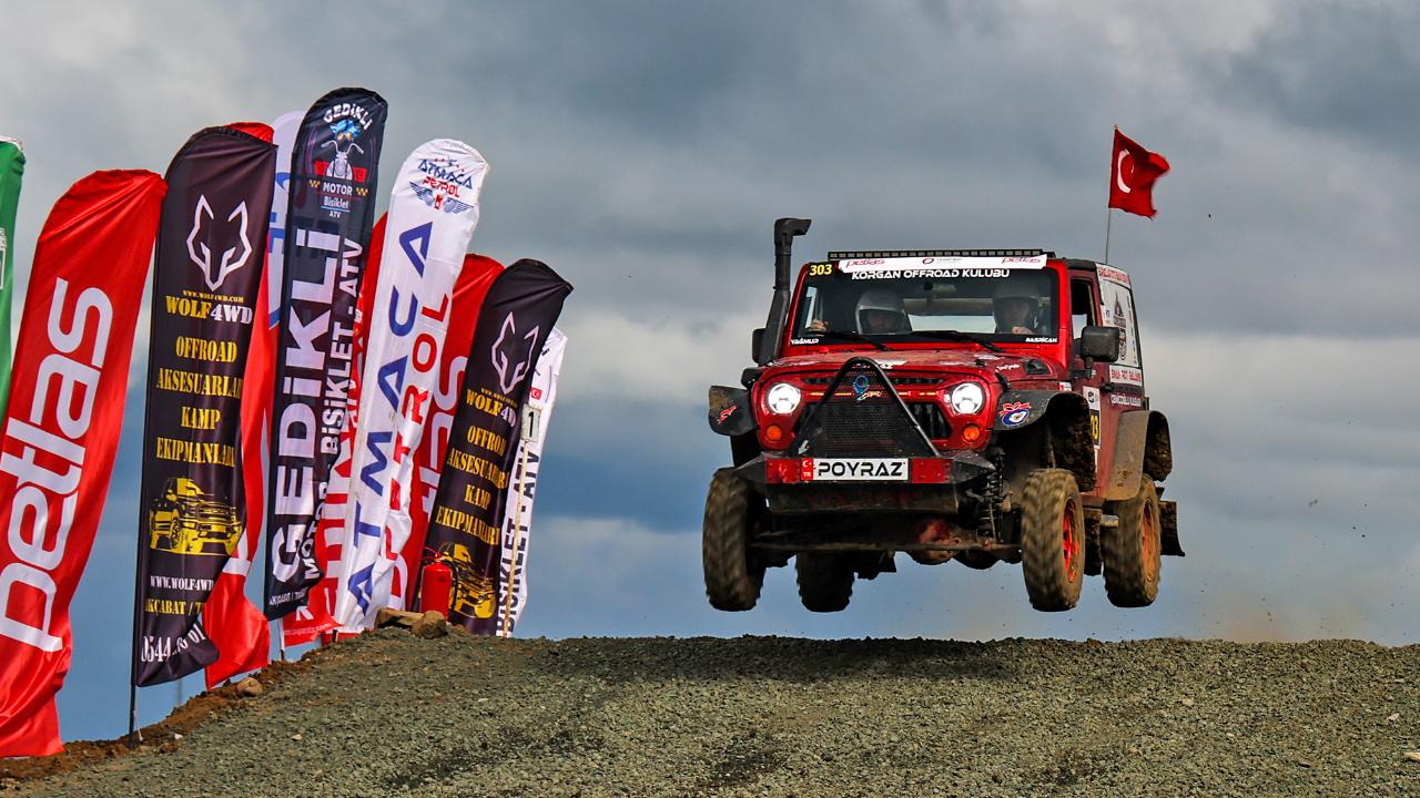Trabzon Offroad Yarışı'nda Alver ve Oğuz Zirvede